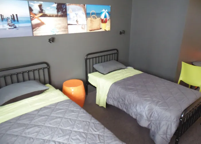 Rock Solid Backpackers Rotorua