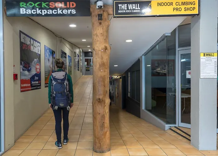 Rock Solid Backpackers * Rotorua